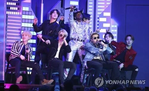 فرقة بي تي إس تقول إن البوب الكوري أصبح يُقدر على مستوى العالم أخيرا مع ظهورهم في حفل الجرامي - 2