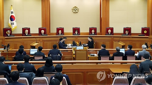 This photo shows the 13th hearing of President Park Geun-hye's impeachment trial at the Constitutional Court in Seoul on Feb. 14, 2017. (Yonhap)