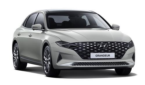 This file photo provided by Hyundai Motor shows the face-lifted Grandeur sedan. (PHOTO NOT FOR SALE) (Yonhap)