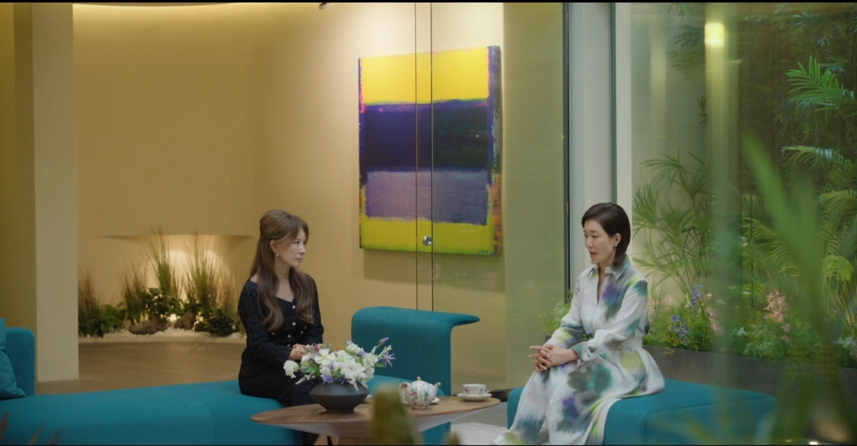 A scene captured from tvN's "Queen of Tears" on April 26, 2024, shows a painting by Noh Jung-ran on the wall. (Yonhap)