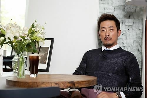 제34회 황금촬영상 배우 부문 대상에 하정우 - 2