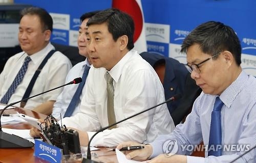 '해킹' 대치격화…"안보자해행위"vs"특검·국조추진" - 3