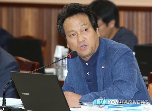 "대학들, 3년간 지급 이행 안한 국가장학금 647억" - 2