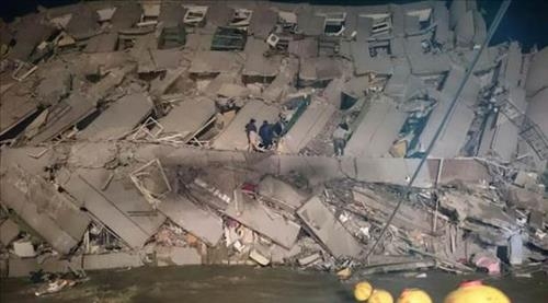 대만서 규모 6.4 지진…아파트 등 건물 무너져 수십명 매몰(종합2보) - 4