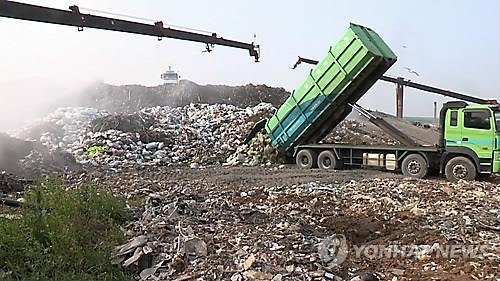 수도권매립지 쓰레기 수송 '드림파크로'에 가로수 조성 - 2