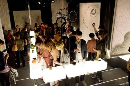 아라리오뮤지엄 "실연의 슬픔 깃든 물건 기증하세요" - 2