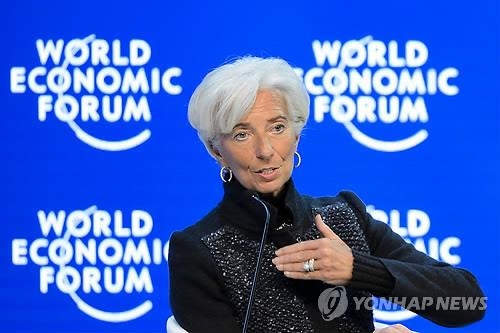 우크라이나 구제금융 중단 위기…IMF "개혁 경고" - 2