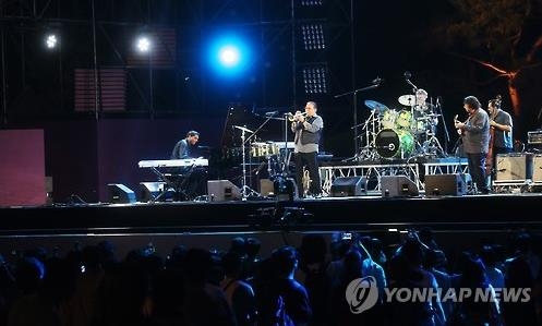 <주말 N 여행> 수도권: '밸런타인 데이'…가족·연인과 '로맨틱한' 재즈를 - 2