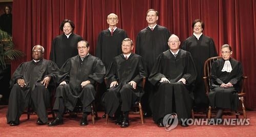 '화이부동' 큰 울림 남긴 긴즈버그·스캘리아 '오페라' - 2