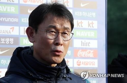 윤덕여 女축구대표팀 감독 "최고의 선수로 올림픽 본선도전" - 2