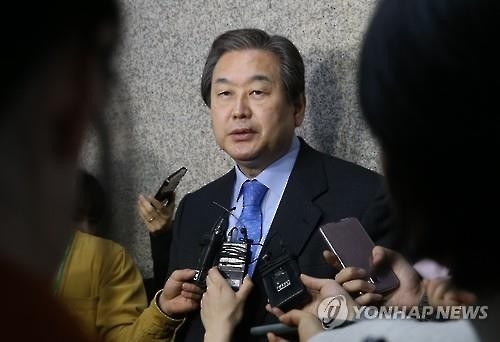 김무성 "26일 필리버스터 중단·선거법 의결될 것" - 2