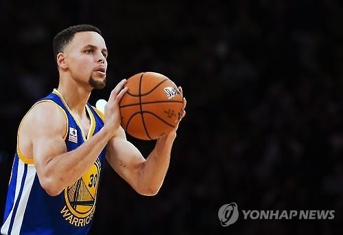 NBA 최고스타 커리도 줄리아 로버츠도 "내집 좀 사가세요" - 2