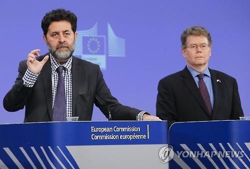 EU-미국 FTA 협상 가속화…올해 말까지 타결 목표 - 2