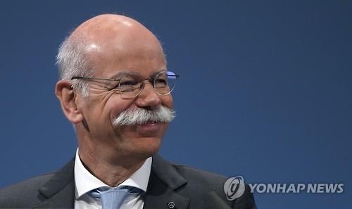 '테슬라 쇼크' 벤츠, 한번 충전으로 500㎞ 가는 전기차 개발 - 3