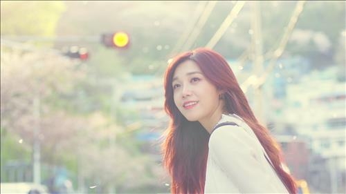 에이핑크 정은지, 홀로서기 성공…첫 앨범 1위 석권 - 2