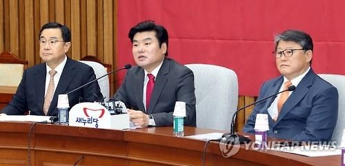 원유철 "서비스법·노동 4법, 대표적 일자리창출 법안" - 2