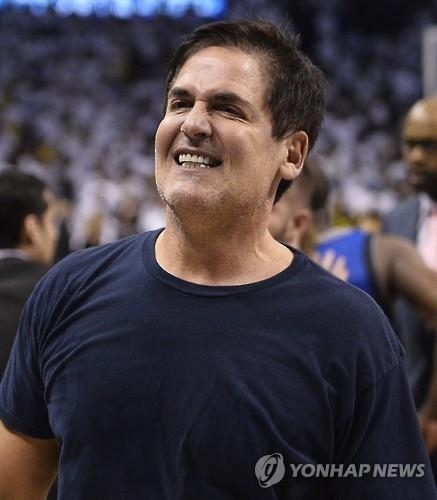 NBA 댈러스 구단주 마크 큐반도 '트럼프 대항마'로 거론 - 2