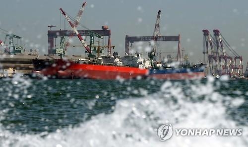 현대重, 하청업체서 선박 곡블록 제작…외주전환 본격화 - 2