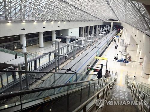 인천공항역 선로 이탈 KTX 열차 복구 마무리 - 2