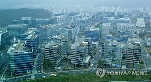 '서울 외곽'서 '중심'으로…인구·경제 1위 경기도 - 2