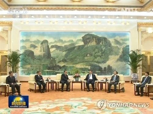 리수용의 허전한 귀국보따리…"뜻밖의 사건, 희소식은 없었다"(종합) - 3