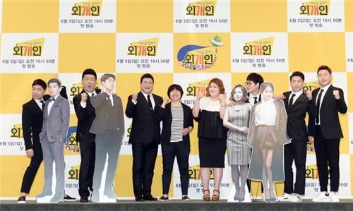 유상무 직격탄 맞은 '외개인'…코미디 새바람 가져올까 - 3