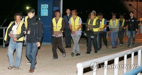 연평 어민에게 잡힌 중국 어선 선장 2명 구속영장(종합) - 3