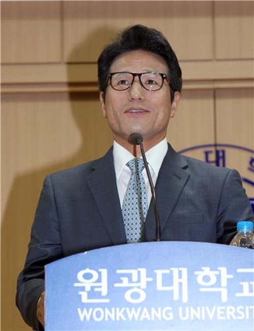 새누리 정병국 "당에서 국회의장 나온다고 뭐가 바뀌나" - 3