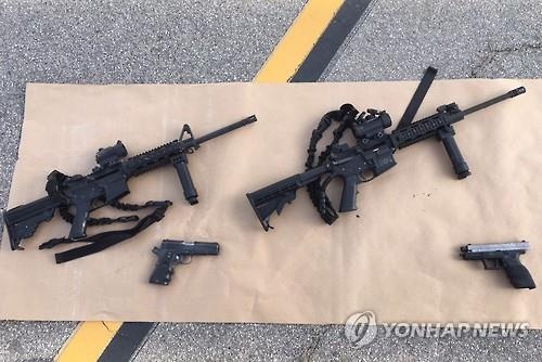 대형 총기난사 단골무기 AR-15…대량살상무기 오명 - 2