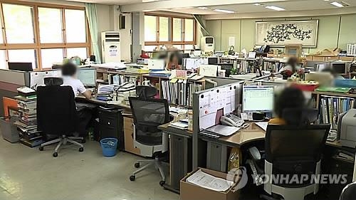 교감 '자동승진' 없다…경기교육청 이례적 '다수' 탈락 - 3