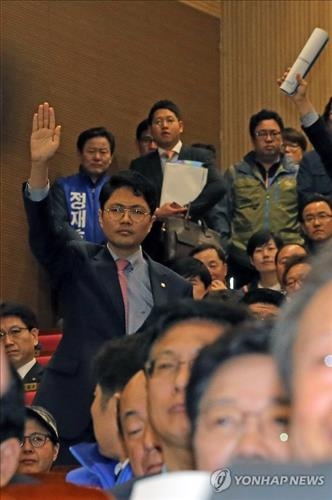 청년 비례대표제, '김수민 파동'으로 도마위…빛과 그림자 - 4