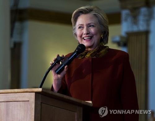 트럼프 "힐러리, 노동자의 적이자 월가의 최고 절친" - 3