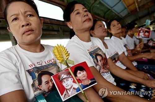 아웅산수치, 4년만에 태국 방문…이주노동자·난민 문제 논의 - 3