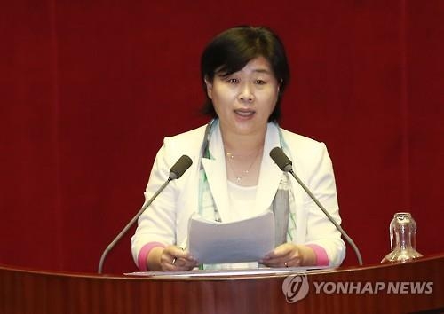 서영교, '가족 채용'으로 잇딴 논란…"사려깊지 못해" 사과(종합) - 2