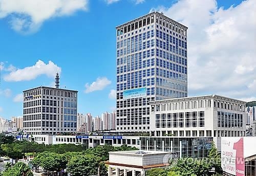 부산 공공기관, 아낀 전기 되팔아 돈 만든다 - 2
