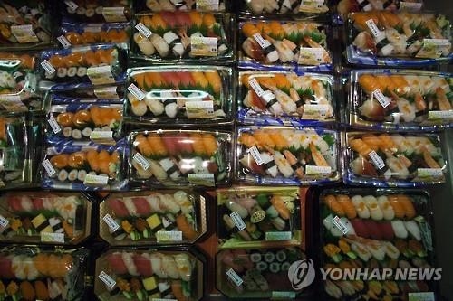 '스시는 좋은 음식?'…영양학자와 일반인 견해차 커 - 2