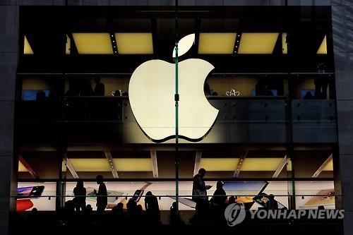 '권불십년' 애플…삼성·화웨이 사이에서 '샌드위치' - 2