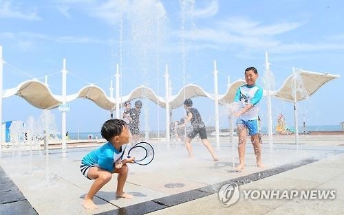 제주도 동부 폭염경보 대치…낮 최고 34도 - 2