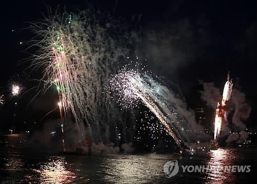 <연휴 N 여행> 영남권: "둥둥∼승전고를"…통영 한산대첩 재현 등 축제 한마당 - 3