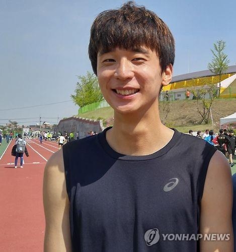 <올림픽> 높이뛰기 윤승현·우상혁, 20년 만의 결선행 위해 점프 - 2