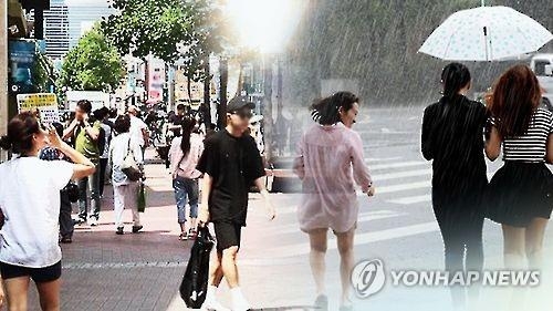 충북 폭염특보 열흘째 계속…중북부 오후 한때 소나기 - 2