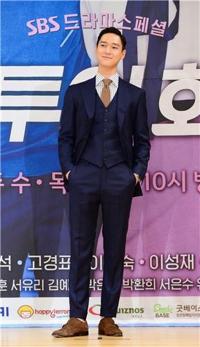 '질투의 화신' 고경표, "36살? 안 억울해" - 2