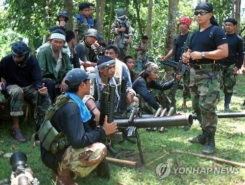 잔인한 필리핀 IS 추종 무장단체, 이번엔 10대 인질 참수 - 2