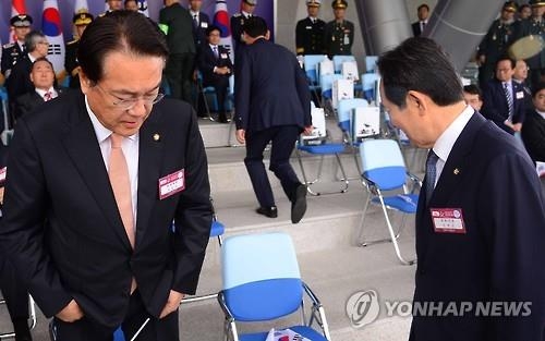 입법부 수장 vs 집권여당…파국이냐 봉합이냐 분수령 - 2