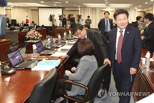 정무위, 내일 산은 국감…조양호 한진그룹 회장 출석 주목 - 1