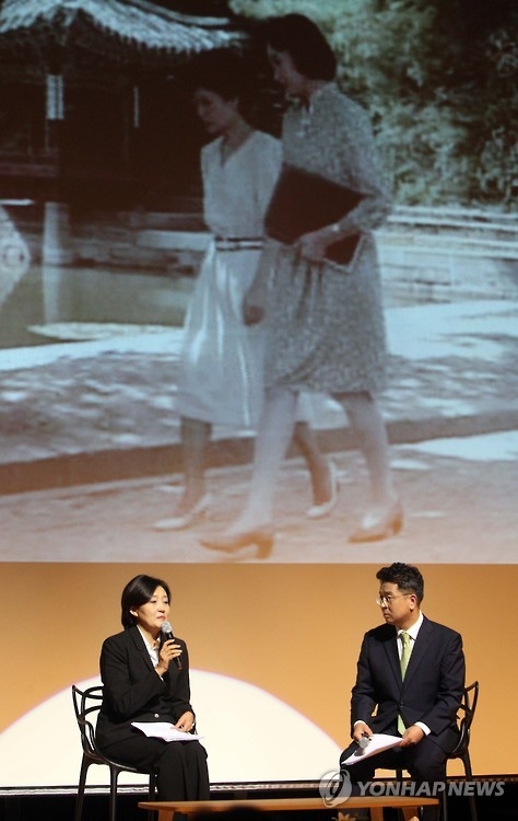 박영선 "상식으로 너무 이해안돼…종교적인 것 아닌가" - 1
