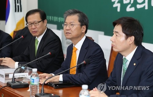 발언하는 천정배 위원장