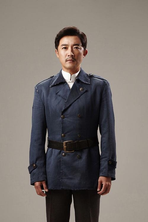 뮤지컬 '영웅' 출연하는 안재욱