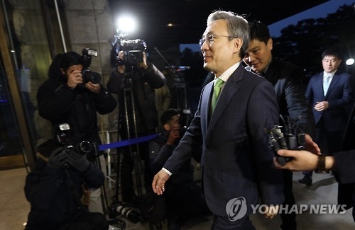 헌재 도착한 강일원 헌법재판관
