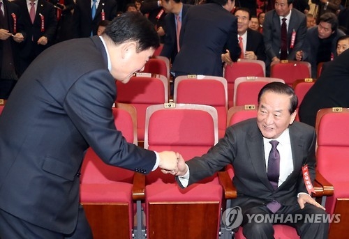새누리당 서청원(오른쪽) 최경환(왼쪽) 의원